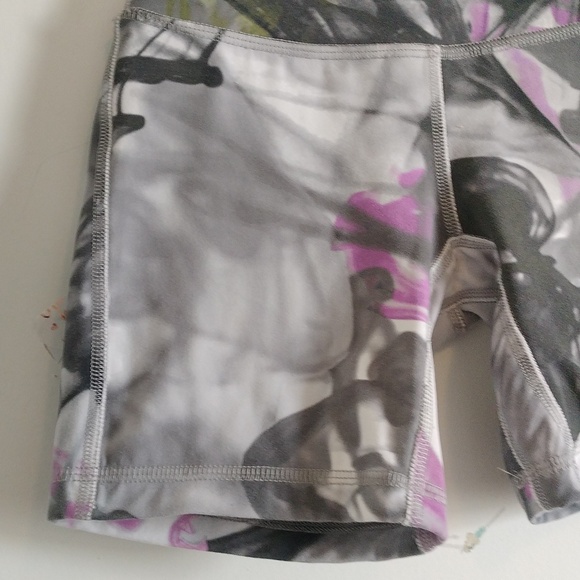 Lululemon Throwback Print Align High-Rise Short Size 0 - Picture 5 of 15